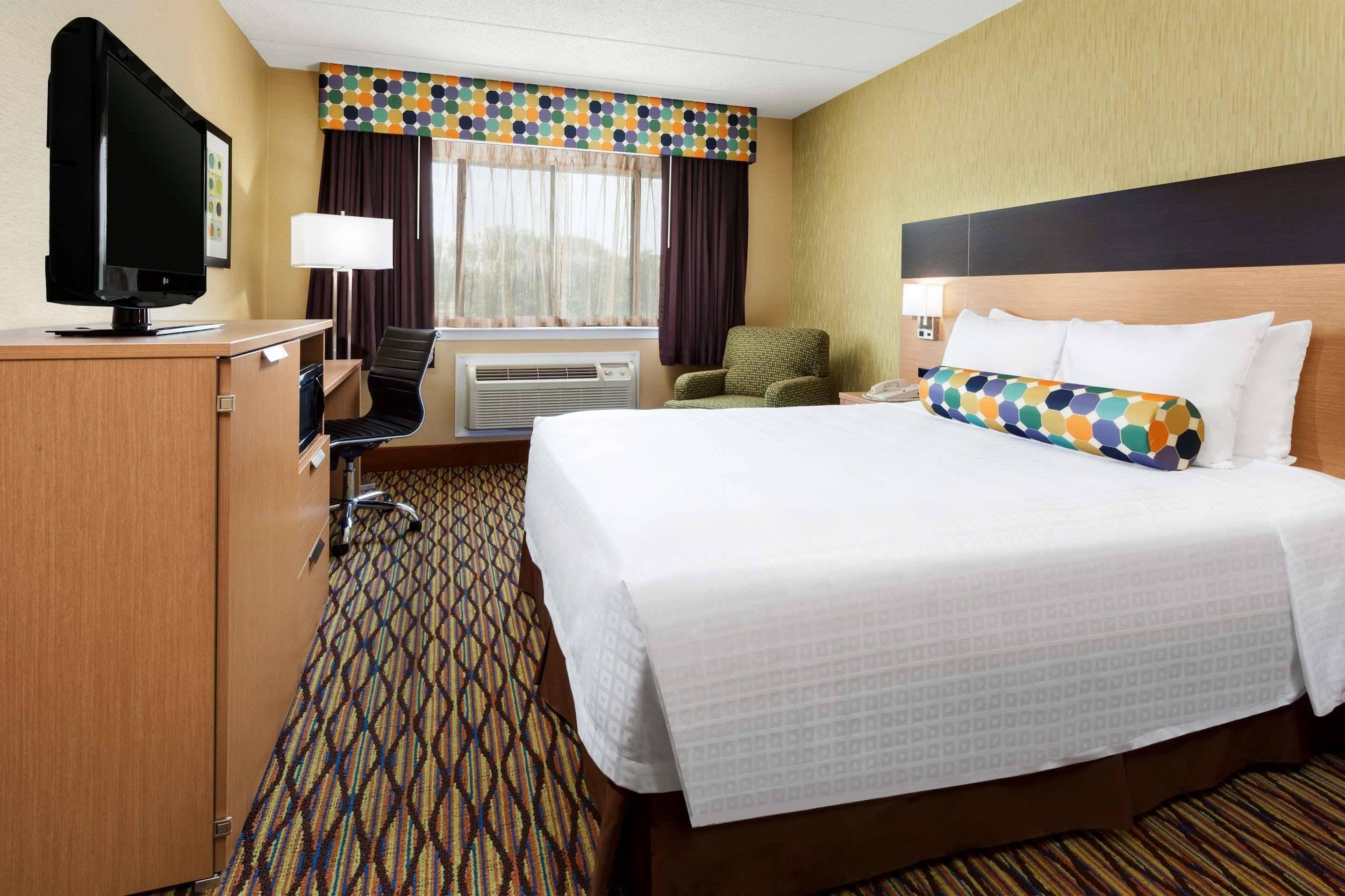 Best Western Leisure Inn Lakewood Luaran gambar